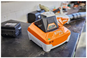 Chargeur rapide STIHL AL 301-4